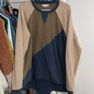 Buckle Women’s Long Sleeve Pullover Tunic